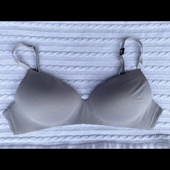 THE T-SHIRT Lightly-Lined Wireless Bra 36 DD - Picture 3 of 4